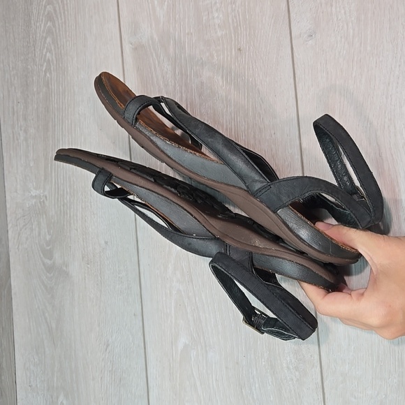 Chaco Women Loop Toe Ankle Leather Sandals Flats shoes sz 9 - Picture 9 of 11